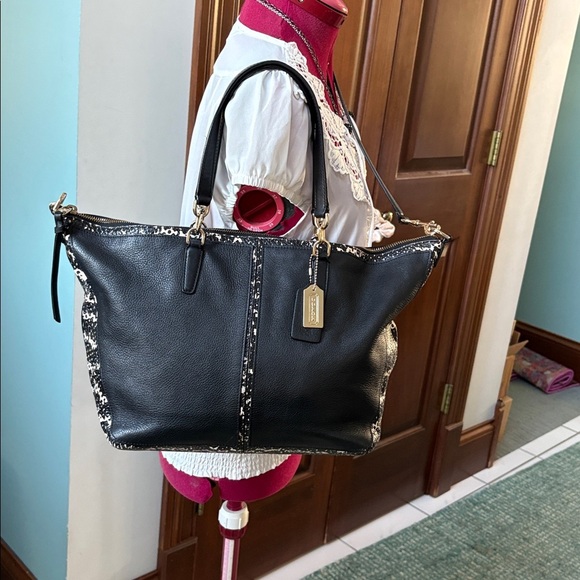 Coach Bleecker 2-tone python black/  white satchel shoulder bag  Italian leather - Picture 4 of 17